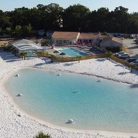 Camping Le Bois Joli Otel Dış mekan fotoğraf