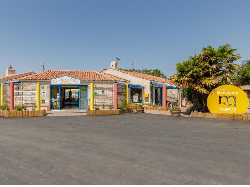 Camping Le Bois Joli Otel Dış mekan fotoğraf
